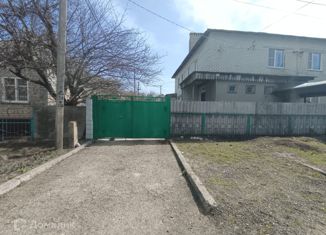 Продам трехкомнатную квартиру, 64 м2, Михайловск, улица Суворова, 33
