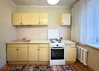 Продаю 2-ком. квартиру, 51.3 м2, посёлок городского типа Пойковский, 4-й микрорайон, 1