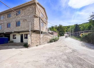 Продаю дом, 210 м2, Алушта, Виноградная улица, 9/4