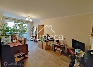 Продам трехкомнатную квартиру, 57.1 м2, Самара, Аэродромная улица, 120, метро Спортивная