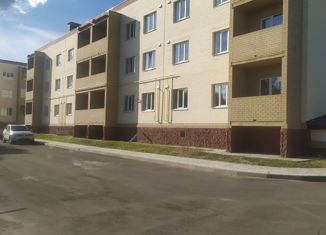 Продажа 2-ком. квартиры, 59 м2, посёлок городского типа Знаменка, Заречная улица, 19