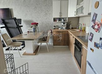 Продам 2-ком. квартиру, 60 м2, Томск, улица Андрея Крячкова, 21