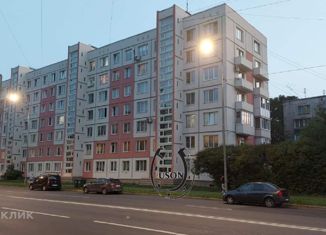 Продаю комнату, 50 м2, Санкт-Петербург, улица Бабушкина, 109к1, метро Пролетарская