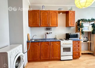 Сдам 2-ком. квартиру, 57 м2, Красное Село, улица Освобождения, 31к4
