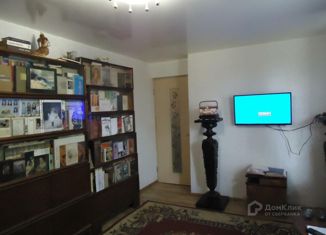 Продается двухкомнатная квартира, 41 м2, поселок городского типа Черноморский, улица Белинского, 1