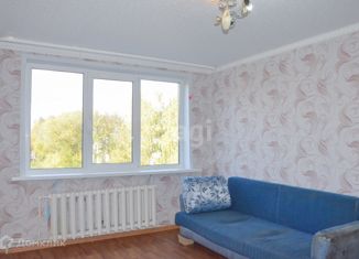 Продажа 3-ком. квартиры, 64 м2, село Александровка, улица Долганова, 7