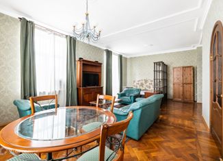 Сдаю в аренду 1-комнатную квартиру, 65 м2, Москва, Кутузовский проспект, 1/7, метро Смоленская