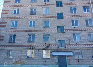 Трехкомнатная квартира на продажу, 49.8 м2, Артёмовский, улица Терешковой, 16