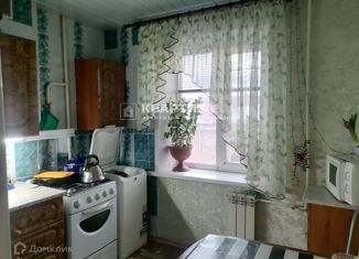 Продам 1-комнатную квартиру, 36 м2, Невьянск, улица Матвеева, 42