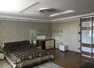 Продам 3-ком. квартиру, 89 м2, Курган, улица Рихарда Зорге, 20, жилой район Центральный