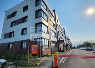 Продаю 1-ком. квартиру, 47.7 м2, Артём, Вокзальная улица, 49А