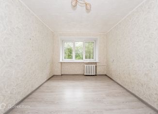 Продаю 5-комнатную квартиру, 93.8 м2, Череповец, улица Металлургов, 28