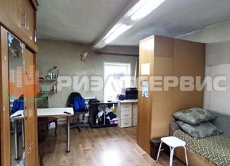 Продается двухкомнатная квартира, 32.1 м2, Кемерово, улица 7-я Линия, 59