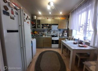 Продаю 4-комнатную квартиру, 86.5 м2, Междуреченск, проспект Шахтёров, 61