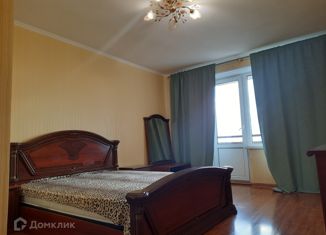 Продам 1-ком. квартиру, 38 м2, Москва, район Якиманка, улица Большая Полянка, 30