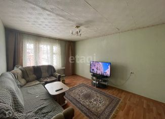 Продам 4-комнатную квартиру, 69 м2, Сарапул, улица Степана Разина, 63