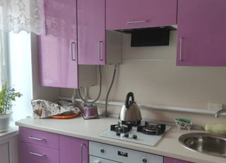 Продам 2-ком. квартиру, 40.3 м2, поселок городского типа Приютово, бульвар Мира, 12