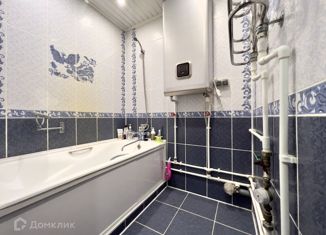 Продам 2-ком. квартиру, 57 м2, Комсомольск-на-Амуре, улица Лукашова, 6/2