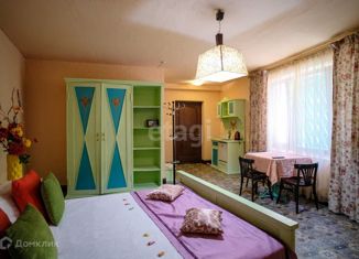 Продам 1-комнатную квартиру, 30 м2, Алупка, улица Фрунзе, 1