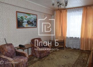Продается 2-комнатная квартира, 53.5 м2, поселок городского типа Думиничи, Комсомольская улица, 7А