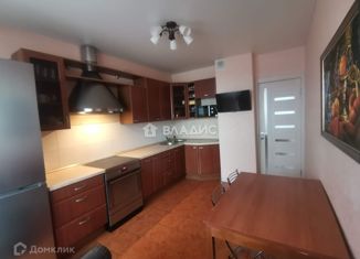 Продам 2-комнатную квартиру, 55 м2, Москва, улица Маршала Кожедуба, 16к1, улица Маршала Кожедуба