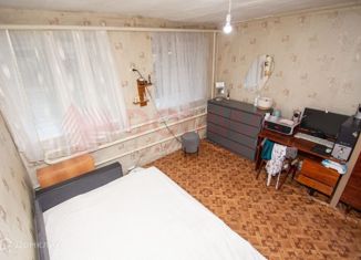 Продаю 5-комнатную квартиру, 66 м2, Новочеркасск, улица Орджоникидзе, 105