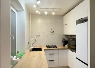 Продажа двухкомнатной квартиры, 49.1 м2, Москва, улица Введенского, 12к2, метро Беляево