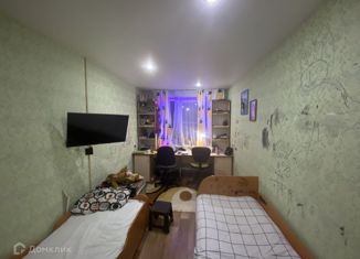 Продам 1-ком. квартиру, 17 м2, Балахна, улица Романа Пискунова, 3