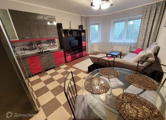 Продаю двухкомнатную квартиру, 69.6 м2, Санкт-Петербург, улица Симонова, 4к1, улица Симонова