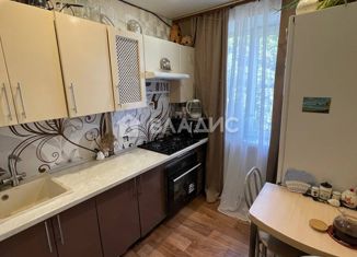 Продается 2-ком. квартира, 44.5 м2, Строитель, Промышленная улица, 42