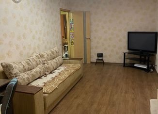 Сдается 2-ком. квартира, 44 м2, Ялта, улица Грибоедова, 3