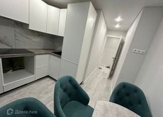 Продам 2-ком. квартиру, 44.7 м2, Казань, улица Болотникова, 5, Кировский район