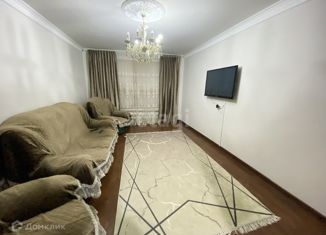 Продам четырехкомнатную квартиру, 87.6 м2, Грозный, улица Дьякова, 8, 3-й микрорайон
