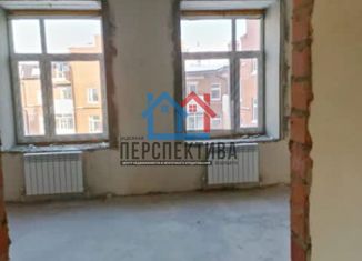 Продается трехкомнатная квартира, 94.5 м2, Тюменская область, Октябрьская улица, 19А