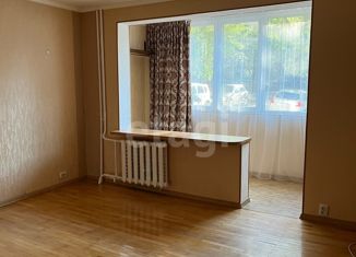 Продаю 2-комнатную квартиру, 57.7 м2, поселок городского типа Массандра, Стахановская улица, 38