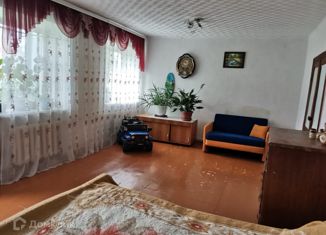 Продаю 3-ком. квартиру, 92.9 м2, Комсомольск-на-Амуре, Центральная улица, 18