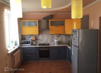 Продаю 4-комнатную квартиру, 129 м2, Курган, улица Перова, 77, район Рябково