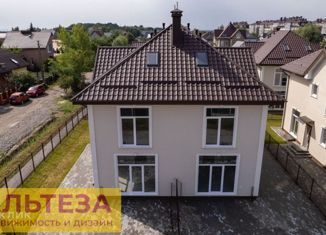 Продаю таунхаус, 135 м2, посёлок Большое Исаково, Янтарная улица