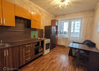 Продаю 1-комнатную квартиру, 41 м2, Татарстан, улица Ахметшина, 128