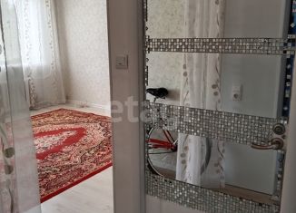 Продаю 2-ком. квартиру, 38 м2, Далматово, улица Ленина, 7