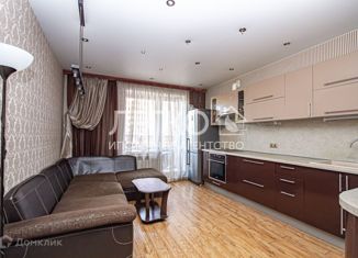 Продам 3-комнатную квартиру, 72.6 м2, Новосибирск, улица Есенина, 67