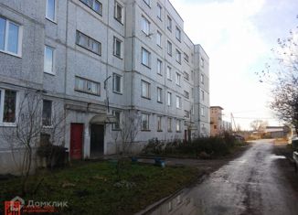 Продам 1-комнатную квартиру, 37.1 м2, поселок городского типа Угловка, Советская улица, 2