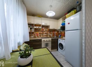 Продам 1-комнатную квартиру, 33 м2, Екатеринбург, улица Пионеров, 12к3, улица Пионеров