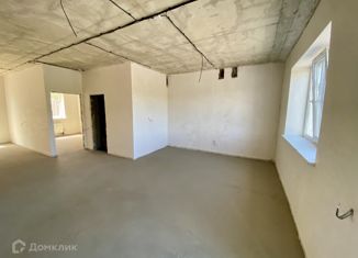 Продается двухкомнатная квартира, 59.5 м2, Крымск, Кузбасская улица, 2