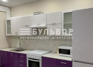 Сдаю 2-ком. квартиру, 74 м2, Тула, проспект Ленина, 134, ЖК Зеленстрой-2