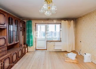 Продам четырехкомнатную квартиру, 83.5 м2, Красноярск, Комсомольский проспект, 3