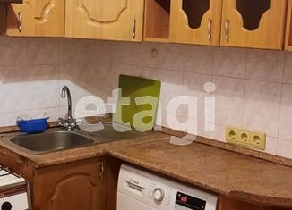 Аренда двухкомнатной квартиры, 44 м2, Омск, улица 16-й Военный Городок, 381