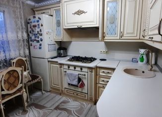 Продаю трехкомнатную квартиру, 69 м2, поселок городского типа Свободы, 1-я Набережная улица, 24