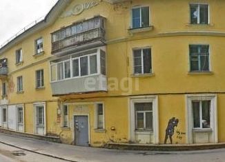 Продаю однокомнатную квартиру, 19.3 м2, Златоуст, Дворцовая улица, 8