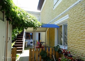 Дом на продажу, 160 м2, село Витязево, улица Мира